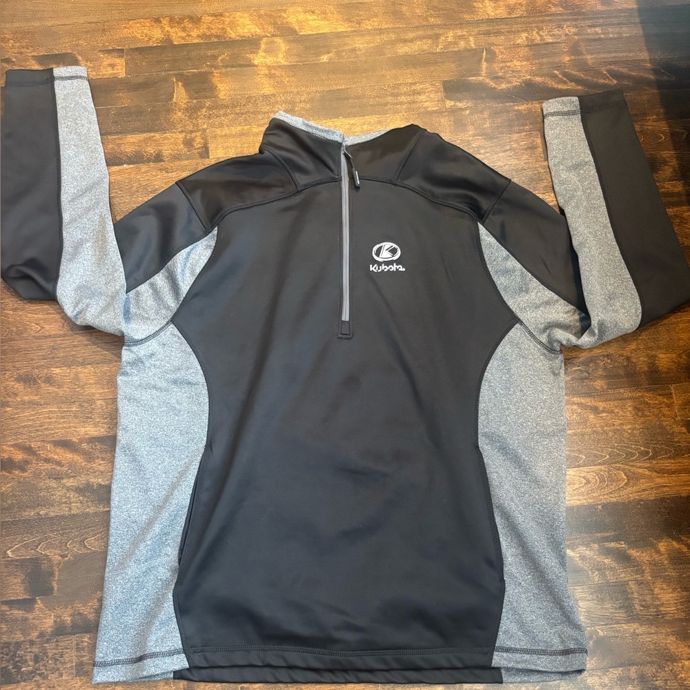 KUBOTA 1/4 zip  BNWOT
